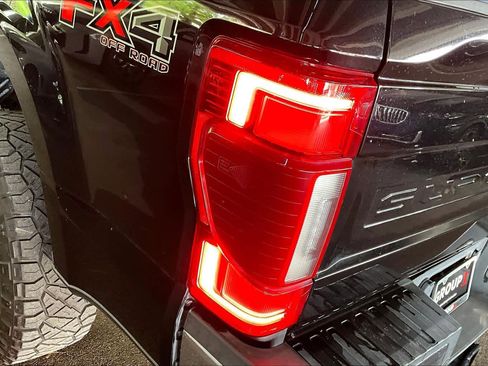 Used 2020 Ford F350 Lariat w/ Lariat Ultimate Package image 28