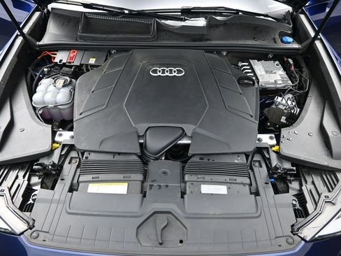 Used 2021 Audi Q8 Premium Plus w/ Premium Plus Package image 36