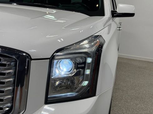 Used 2015 GMC Yukon XL Denali w/ Touring Package AWD/4WD image 9