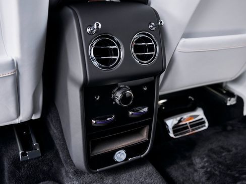 Used 2026 Rolls-Royce Cullinan Base image 57