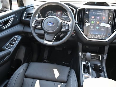 New 2025 Subaru Ascent Limited image 9