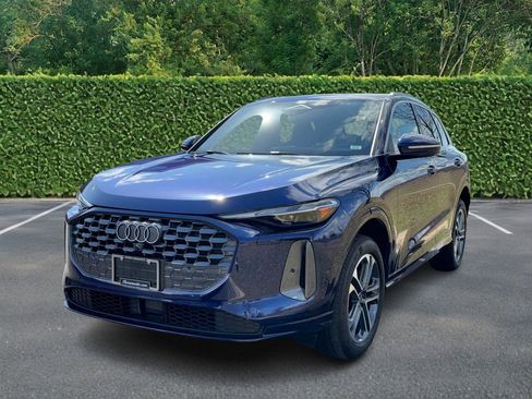 Used 2025 Audi Q5 Premium w/ Convenience Package image 6