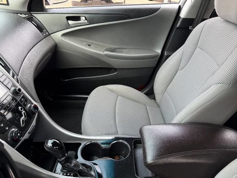 Used 2012 Hyundai Sonata GLS image 10