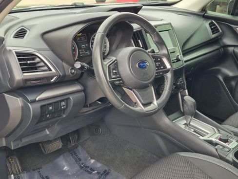 Used 2023 Subaru Forester Premium AWD/4WD image 9
