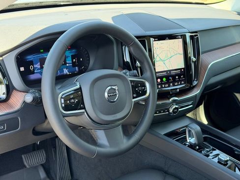 Certified 2023 Volvo XC60 B5 Plus w/ Climate Package AWD/4WD image 25