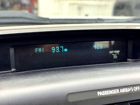 Used 2011 MAZDA Tribute i Sport image 28