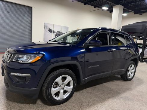 Used 2021 Jeep Compass Latitude AWD/4WD image 10