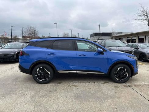 New 2026 Kia Sportage SX FWD image 11