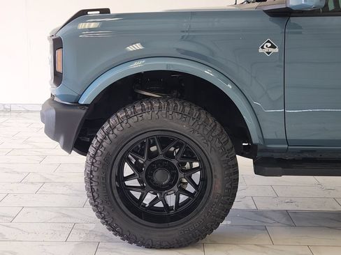 Used 2022 Ford Bronco Outer Banks AWD/4WD image 8