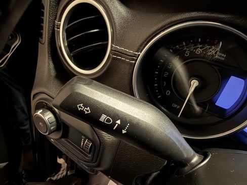 Used 2023 Jeep Wrangler Unlimited Sahara w/ Cold Weather Group image 31