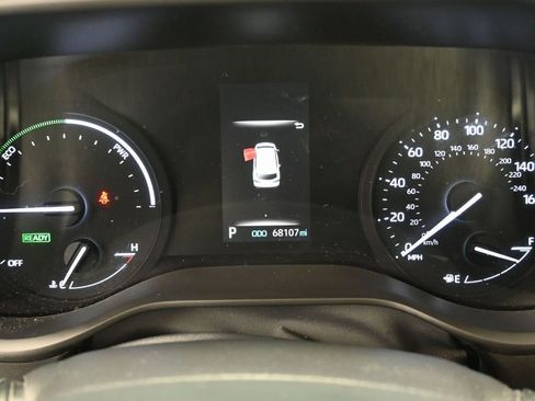 Used 2022 Toyota Sienna XLE w/ XLE Plus Package image 22