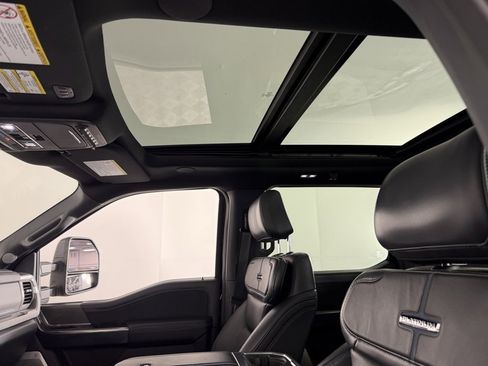 Used 2025 Ford F450 Platinum w/ FX4 Off-Road Package image 26