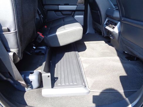 Used 2024 Ford F250 Lariat w/ Chrome Package image 60