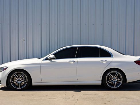 Used 2019 Mercedes-Benz E 300 w/ Premium 1 Package image 8