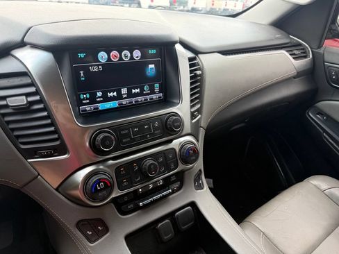 Used 2019 Chevrolet Suburban LT AWD/4WD image 9
