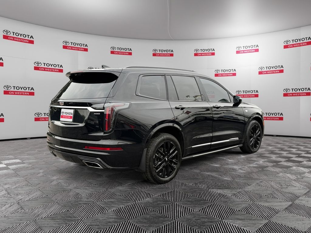 Used 2021 Cadillac XT6 Sport AWD/4WD image 5