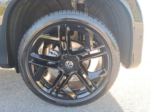 New 2026 Volkswagen Tiguan SE R-Line image 31