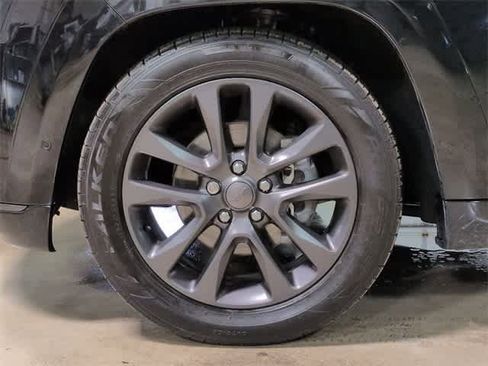 Used 2018 Jeep Grand Cherokee High Altitude image 14