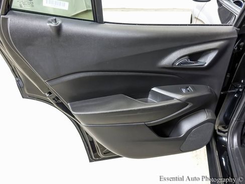 Certified 2025 Chevrolet Trax LT w/ LT Convenience Package image 19