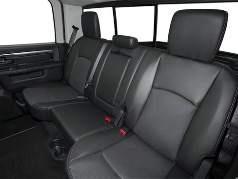 Used 2013 RAM 1500 Express RWD image 9