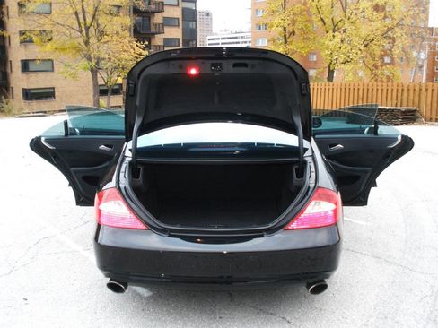 Used 2006 Mercedes-Benz CLS 500 image 21