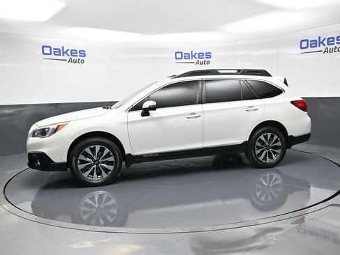 Used 2017 Subaru Outback 3.6R Limited image 5