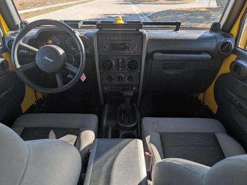 Used 2009 Jeep Wrangler Unlimited X image 24