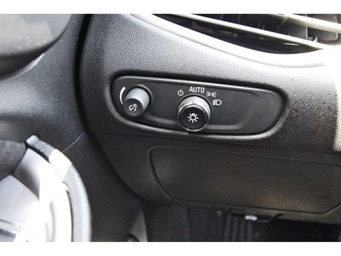Used 2023 Chevrolet Malibu LT FWD image 23