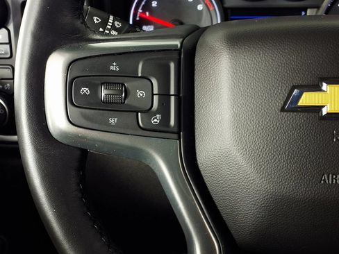 Used 2022 Chevrolet Silverado 1500 LT AWD/4WD image 20