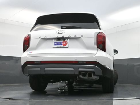 Used 2024 Hyundai Palisade SEL FWD image 31