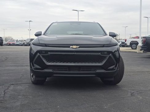 New 2026 Chevrolet Equinox EV LT FWD image 11
