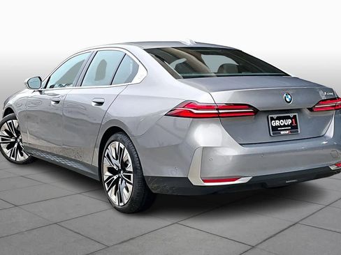 Used 2026 BMW 530i image 11