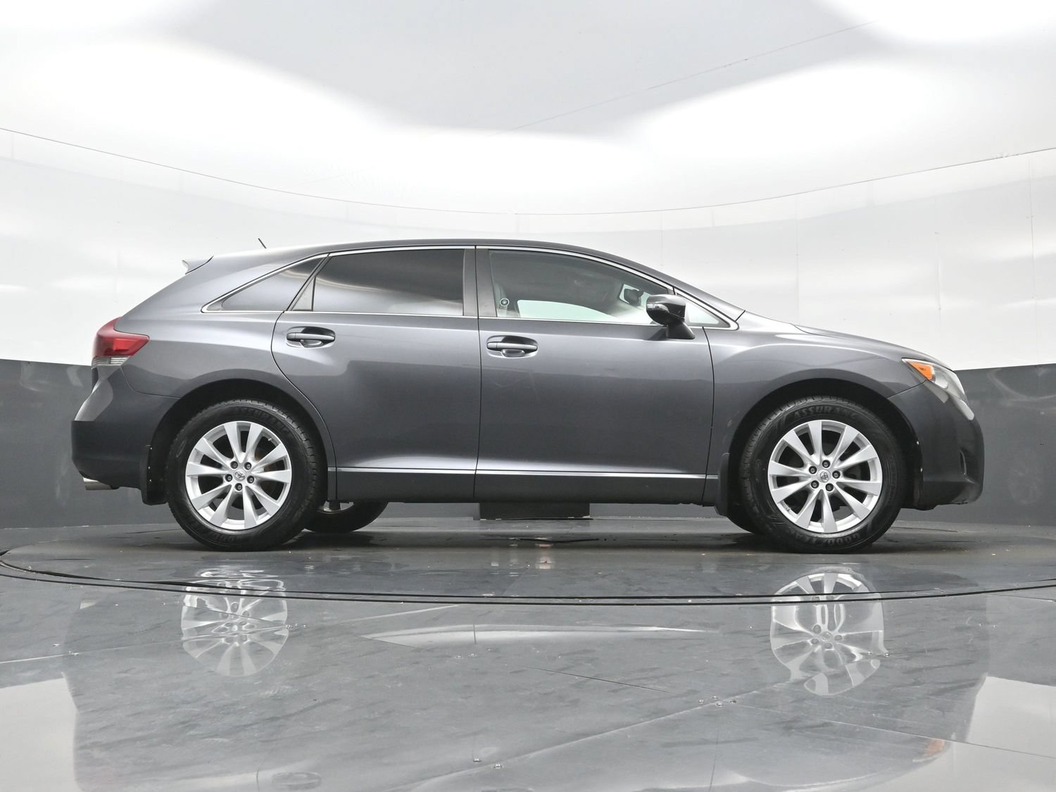 Used 2014 Toyota Venza XLE FWD image 30