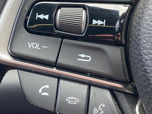 Used 2018 Honda Accord EX-L image 30