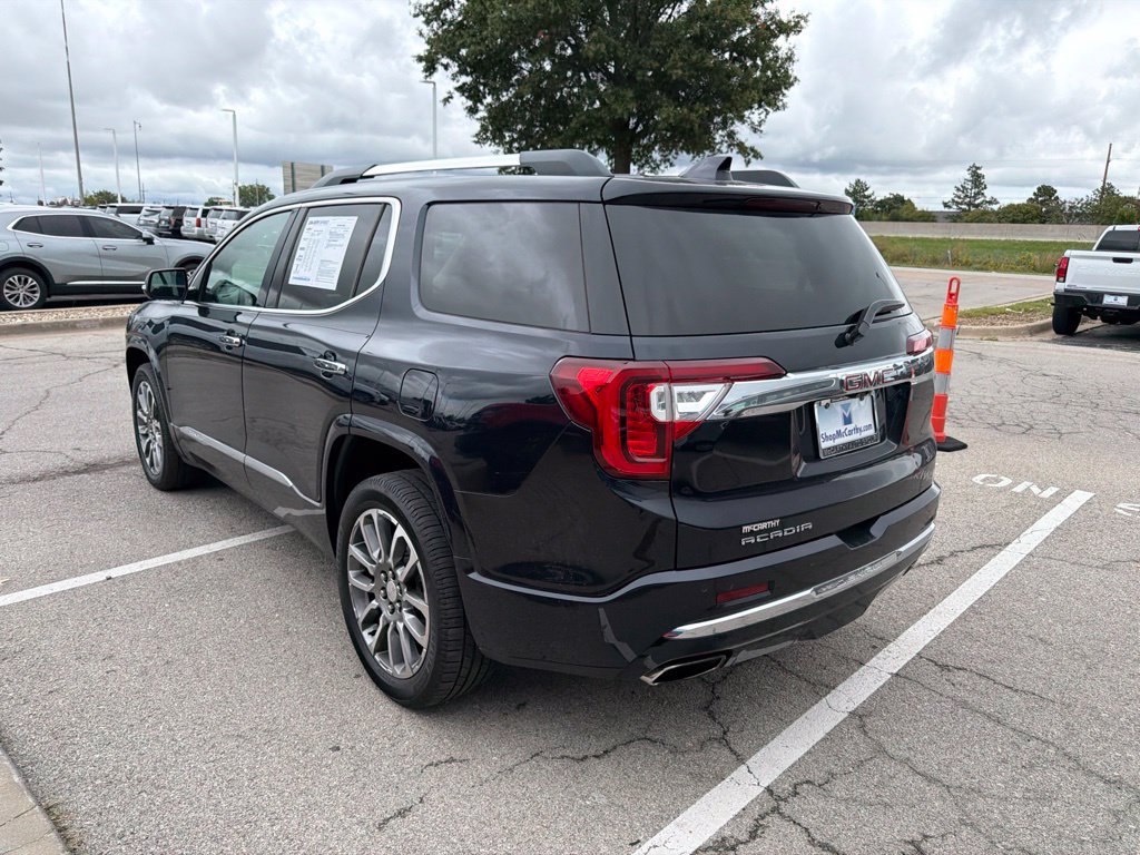 Used 2021 GMC Acadia Denali w/ Denali Technology Package FWD image 5
