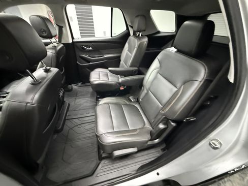 Used 2021 Chevrolet Traverse Premier w/ Redline Edition image 24