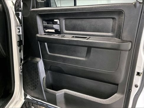 Used 2018 RAM 1500 Express w/ Express Value Package AWD/4WD image 22