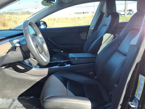 Used 2019 Tesla Model 3 Standard Range Plus image 19