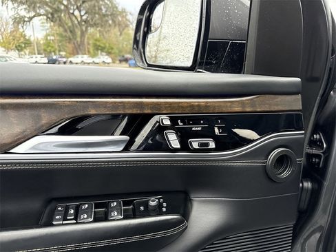 Used 2022 Jeep Grand Wagoneer Series I w/ Rear Seat Video Group 1 image 12