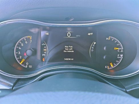 Used 2018 Jeep Grand Cherokee Laredo image 16