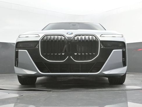 New 2026 BMW 740i w/ Executive Package RWD image 49