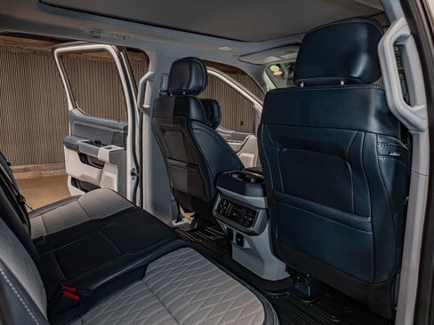 Used 2024 Ford F450 Limited w/ FX4 Off-Road Package image 26