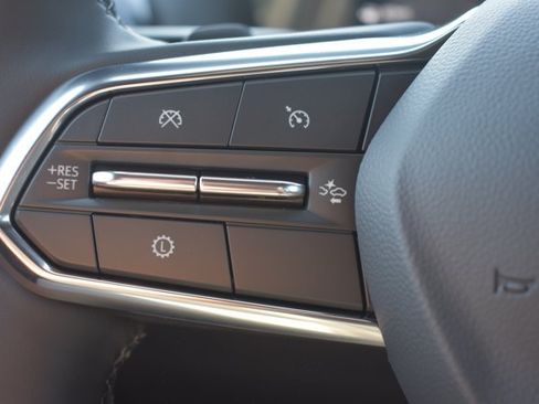New 2027 Chevrolet Equinox LT FWD image 19