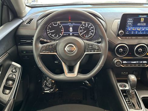 Used 2023 Nissan Sentra SR w/ Lighting Package FWD image 13