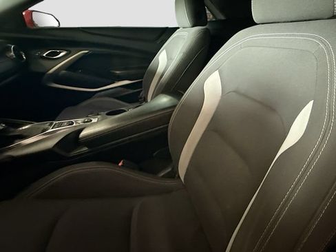 Used 2017 Chevrolet Camaro SS RWD image 19