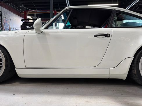 Used 1994 Porsche 911 Carrera 4 image 21
