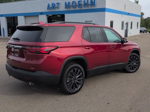 Used 2023 Chevrolet Traverse RS AWD/4WD image 10