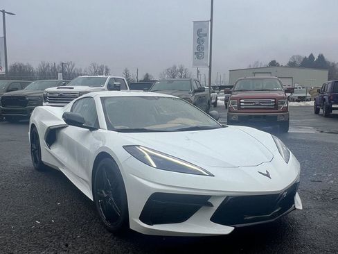 Used 2020 Chevrolet Corvette 3LT w/ 3LT Preferred Equipment Group image 1