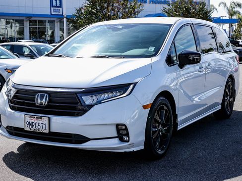 Certified 2024 Honda Odyssey Sport image 3