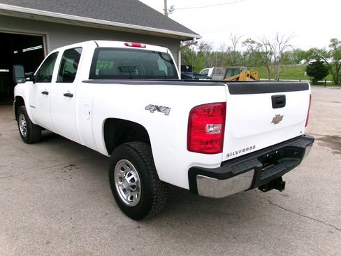 Used 2012 Chevrolet Silverado 3500 W/T AWD/4WD image 2
